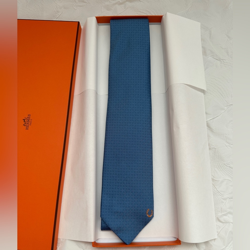 Hermes Unie Fer a Cheval tie